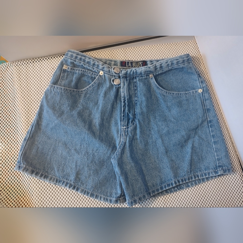 L.A. Blues Women's Size 4 Jeans Shorts